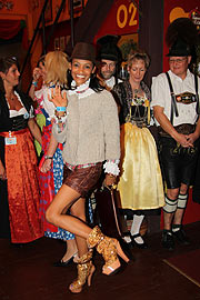 schicke Schuhe: Senait Antinori (Foto: Martin Schmitz)